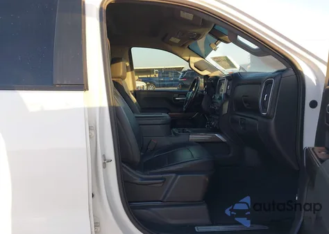 2020 Chevrolet Silverado 1500 4Wd Short Bed Lt Trail Boss z USA, uszkodzony, nr VIN 3GCPYFEDXLG270469